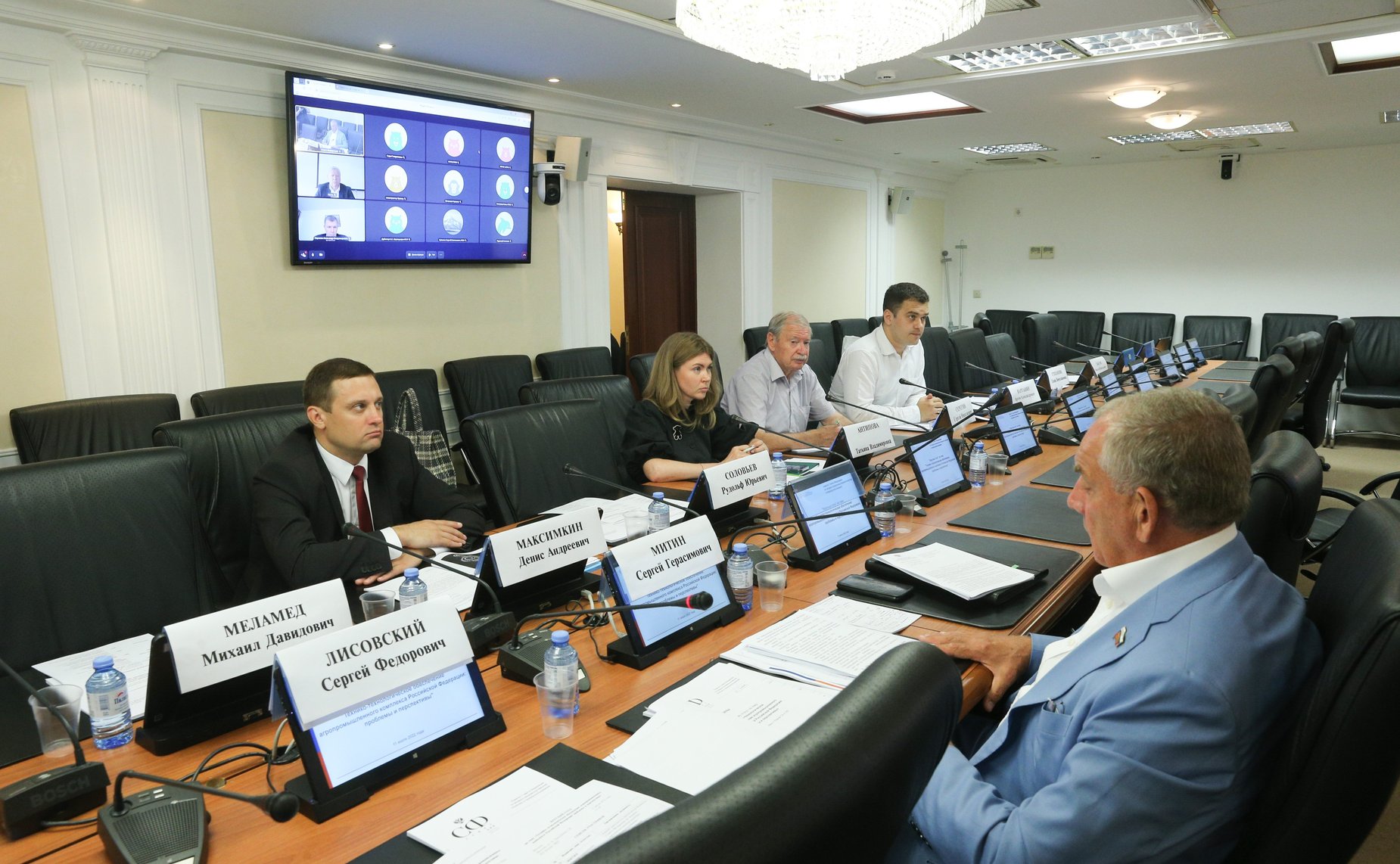 «Круглый стол» на тему «Технико-технологическое обеспечение агропромышленного комплекса Российской Федерации: проблемы и перспективы»