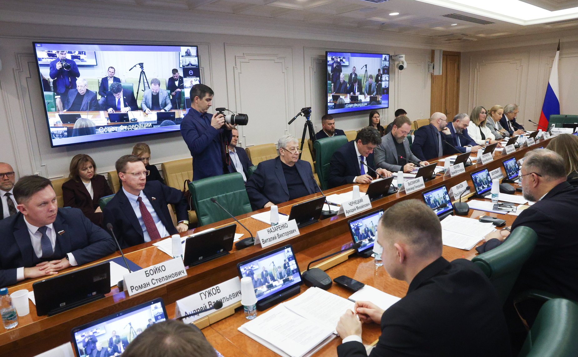 Круглый стол на тему «О развитии сегмента деревянного домостроения в России»