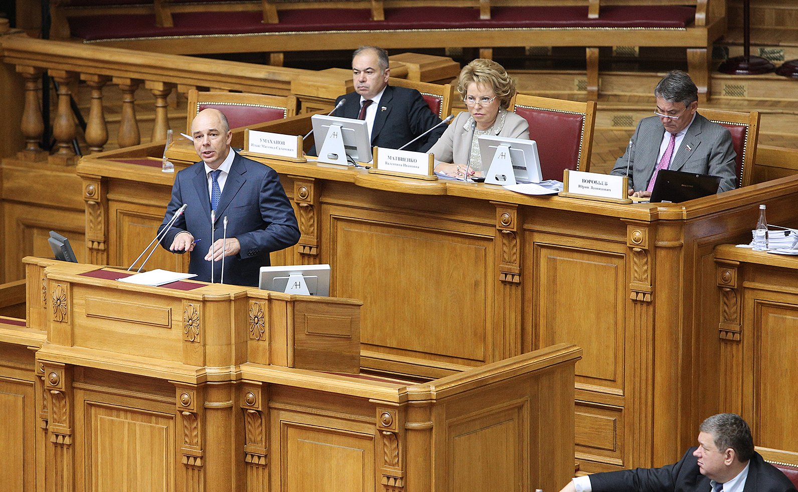 26-06 335 Силуанов Матвиенко заседание зал Таврический 15