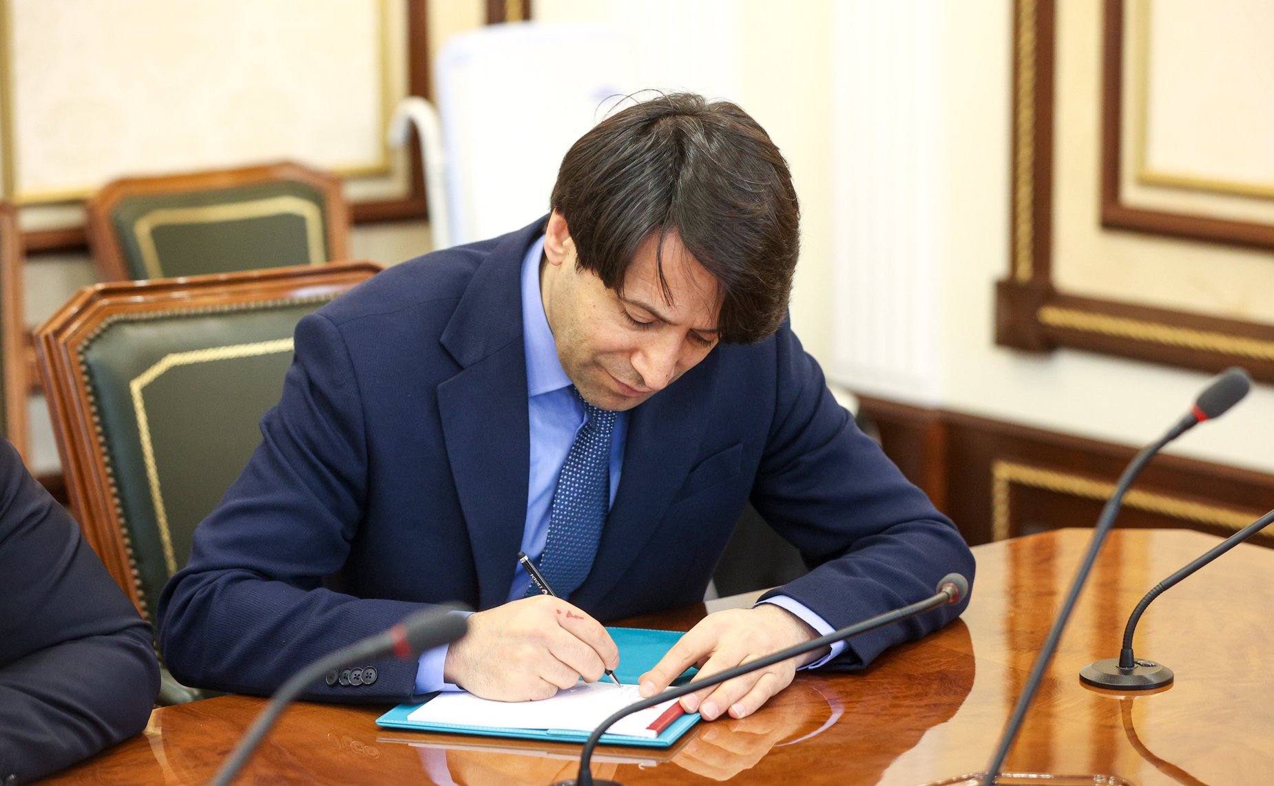 Встреча председателя Комитета СФ по международным делам Григория Карасина с турецкой делегацией во главе с председателем Комиссии Великого национального собрания Турции по международным делам Фуатом Октаем
