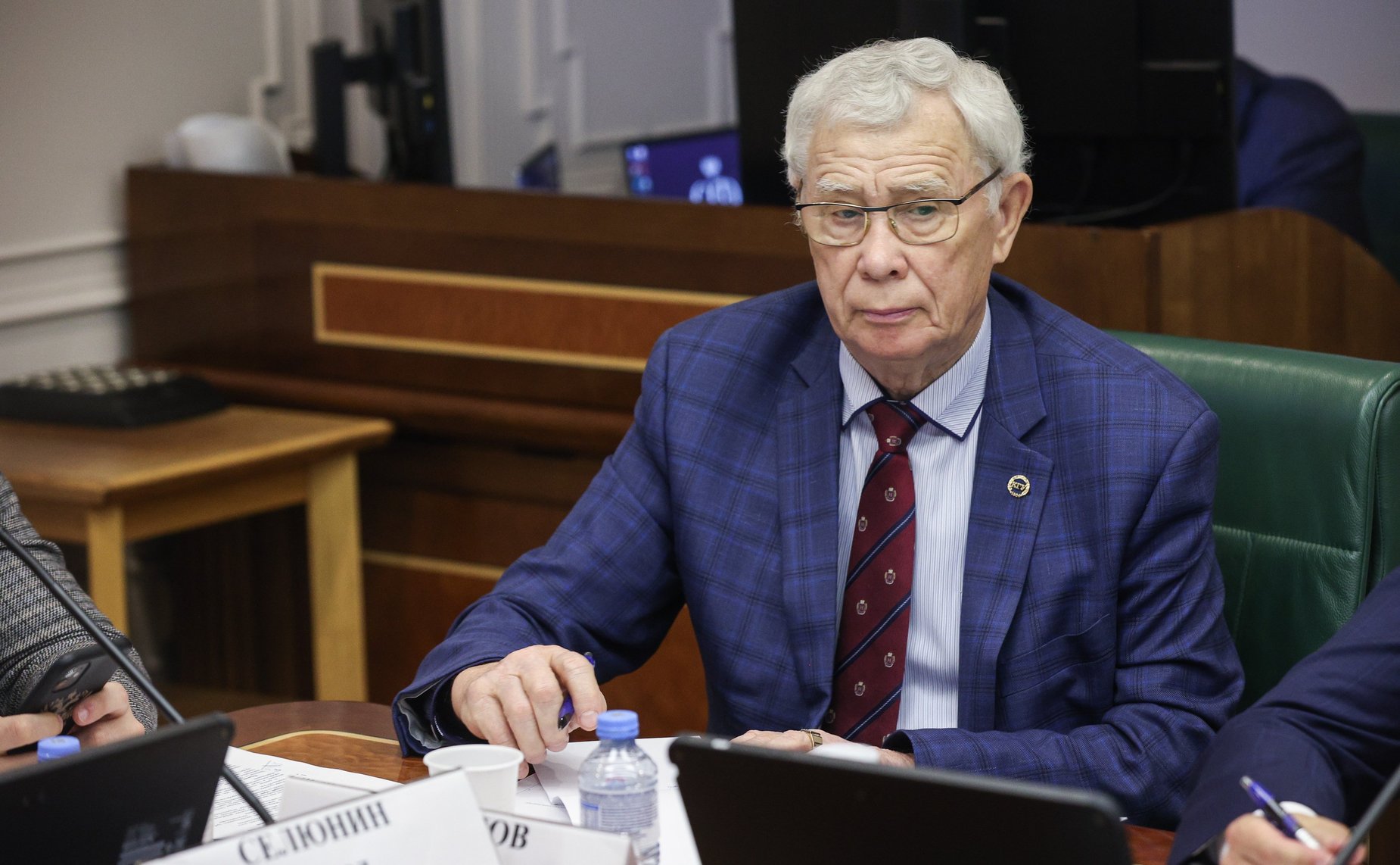 Круглый стол Комитета Совета Федерации по конституционному законодательству и государственному строительству на тему «Проблемы качества оказания юридических услуг: квалифицированное юридическое представительство и адвокатура. Пути взаимодействия»