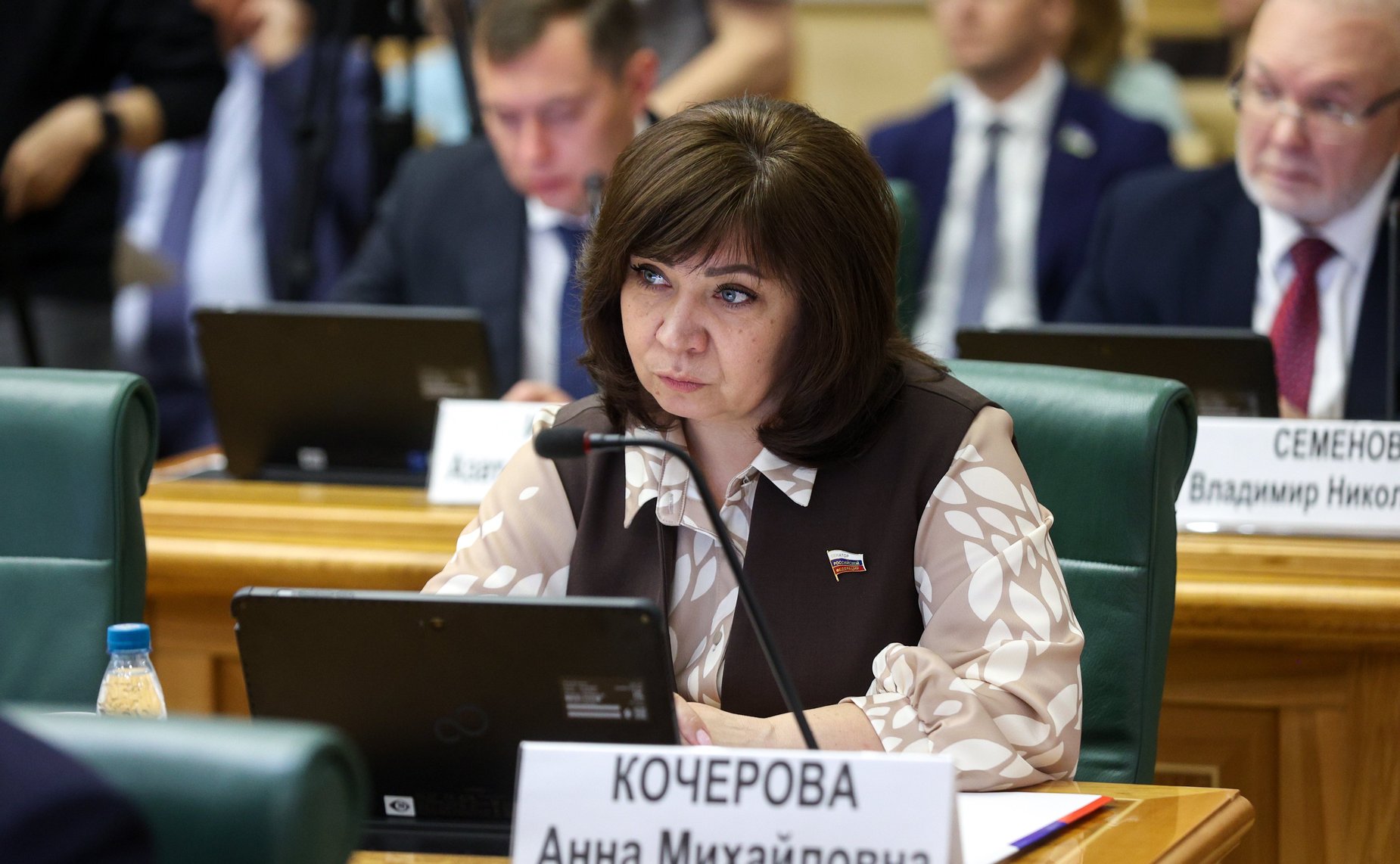 Анна Кочерова