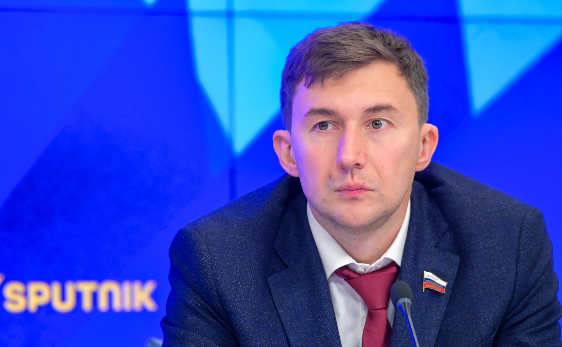 Сенатор РФ Сергей Карякин