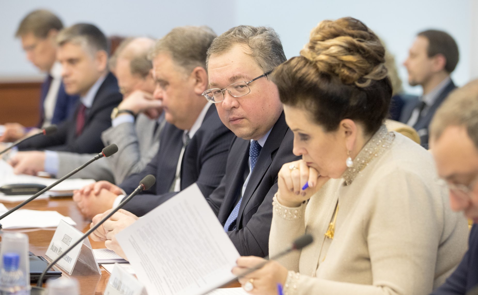 Заседание «круглого стола» на тему правового регулирования участия медицинских организаций различных типов и форм собственности в реализации территориальных программ государственных гарантий бесплатного оказания гражданам медицинской помощи»