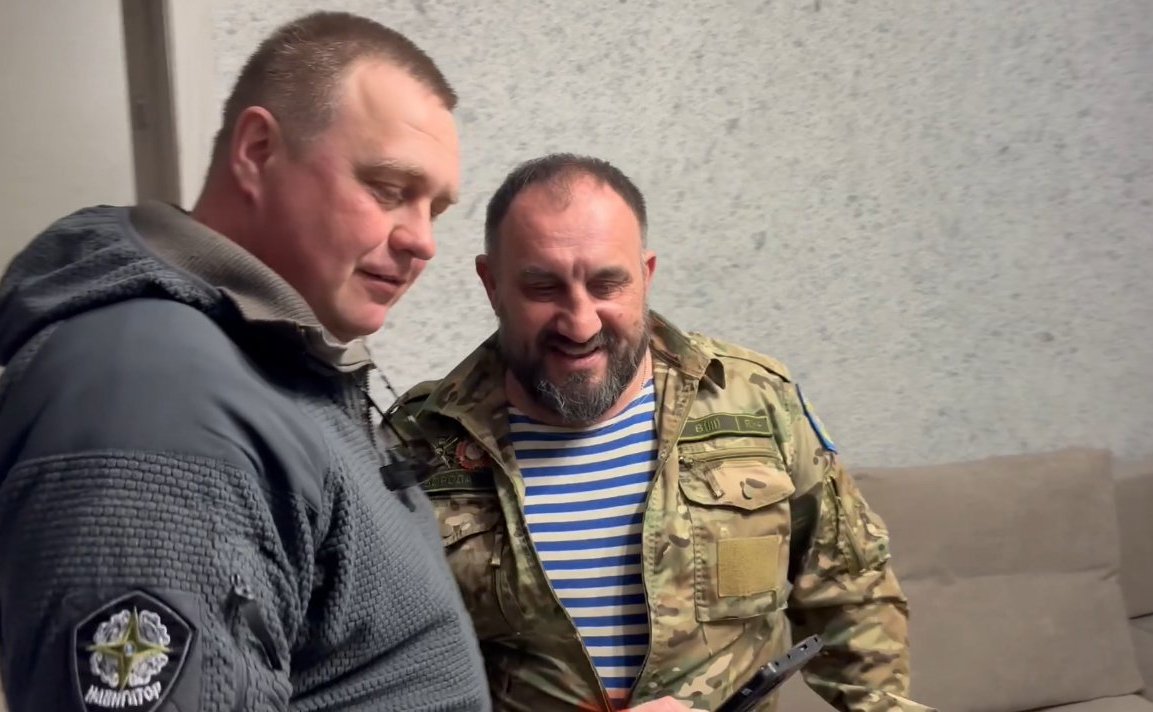 Игорь Кастюкевич посетил военнослужащего батальона имени Маргелова