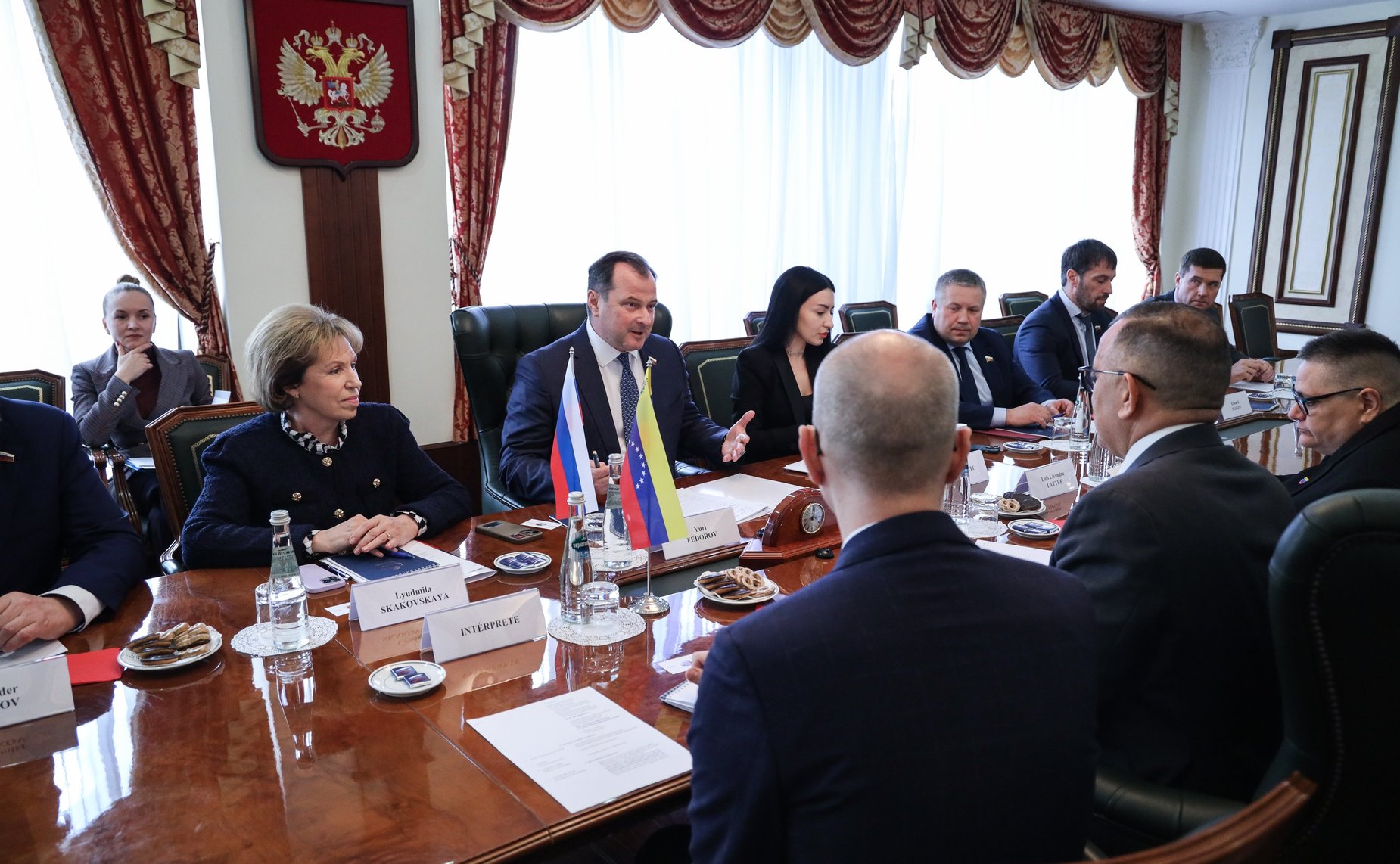 Встреча заместителя председателя Комитета СФ по экономической политике Юрия Федорова с Чрезвычайным и Полномочным Послом Боливарианской Республики Венесуэла в РФ Хесусом Рафаэлем Саласаром Веласкесом