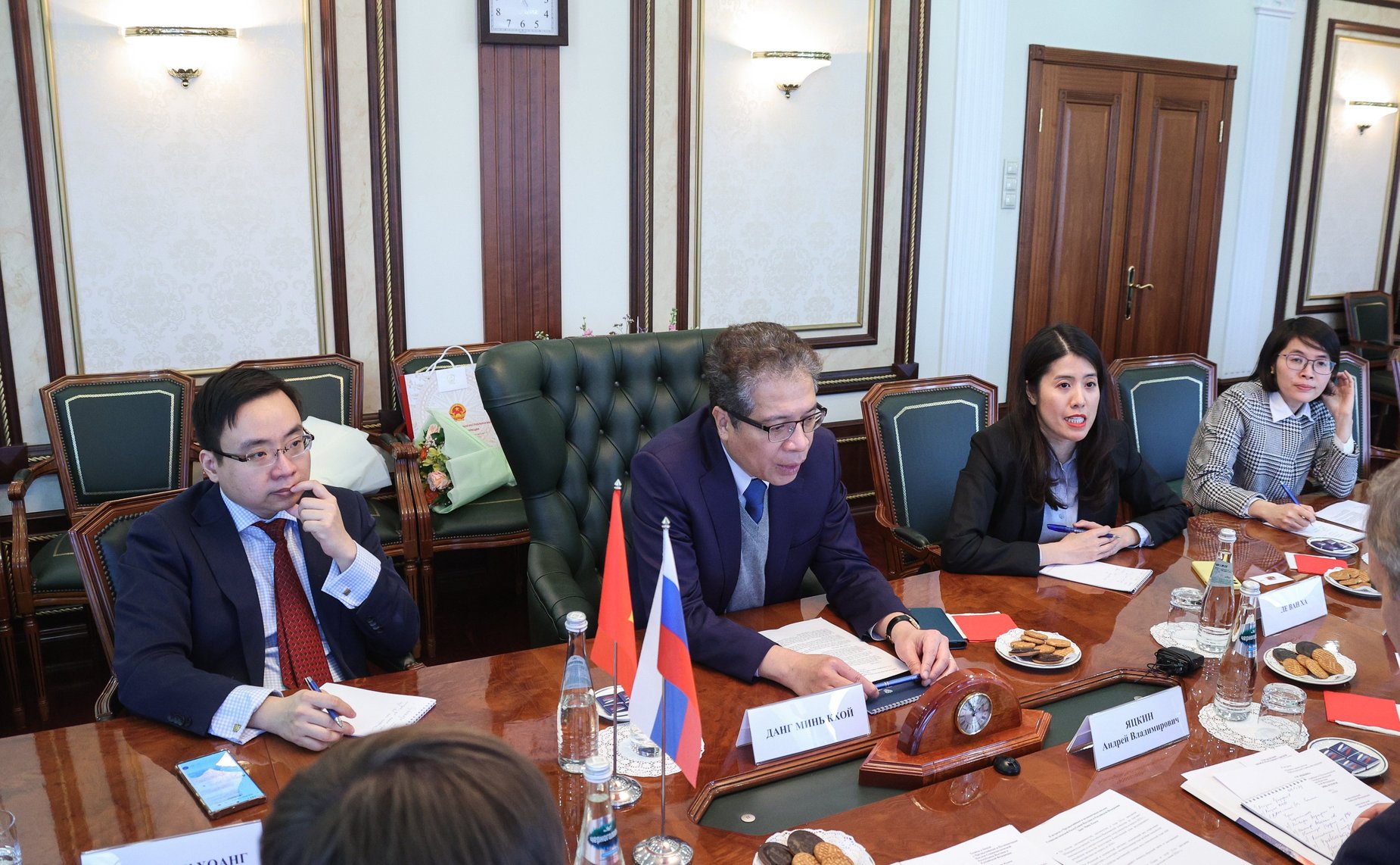 Встреча первого заместителя Председателя СФ Андрея Яцкина с Чрезвычайным и Полномочным Послом Социалистической Республики Вьетнам в Российской Федерации