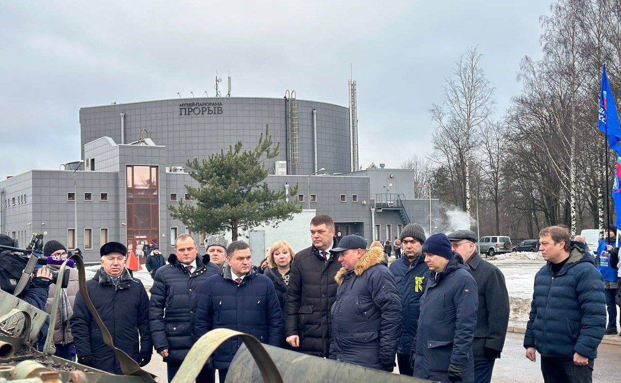 В музее-заповеднике «Прорыв блокады Ленинграда» открылась выставка военной техники «Фашизм. Невыученные уроки истории. Связь времен»