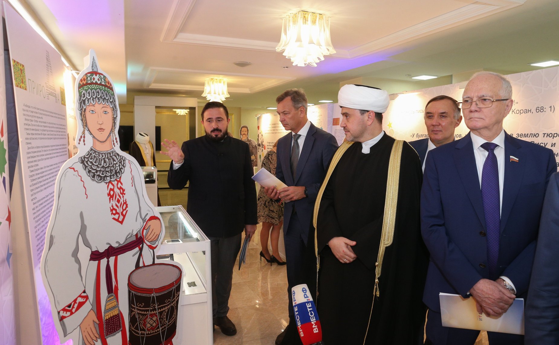 11 октября 2022 года. Открытие выставки «Наследие булгар», посвященной 1100-летию официального принятия ислама Волжской Булгарией