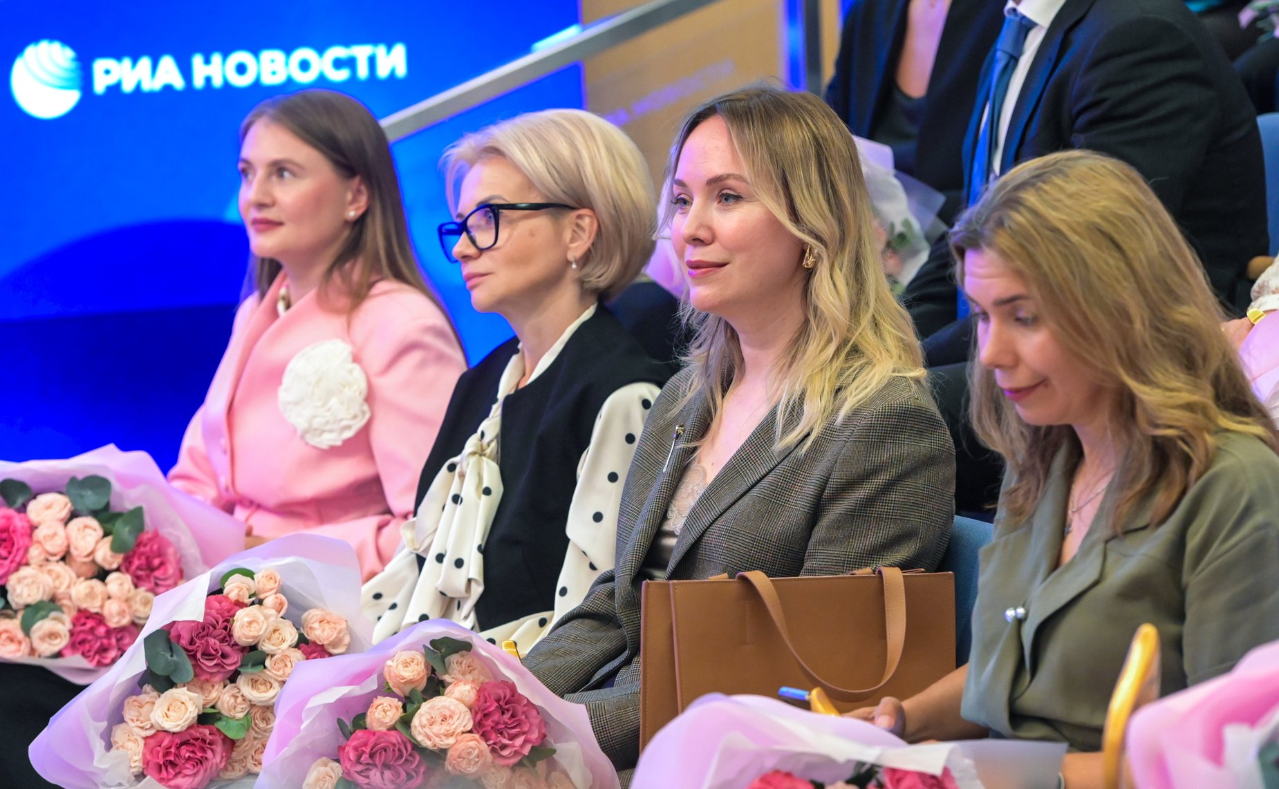 В ММПЦ «Россия сегодня» прошла церемония подведения итогов конкурса «Лидеры в интересах женщин»