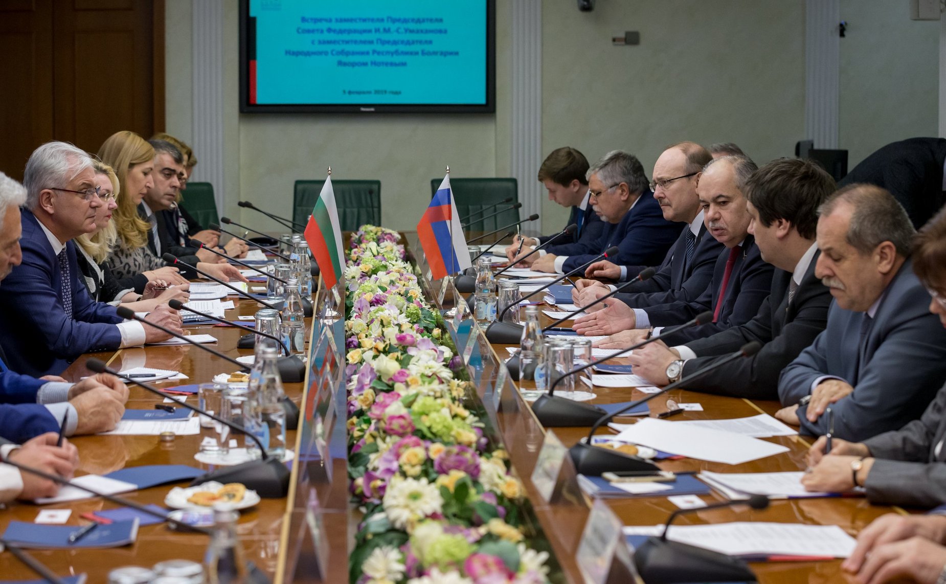 Встреча Ильяса Умаханова c заместителем Председателя народного Собрания Республики Болгарии Явором Нотевым