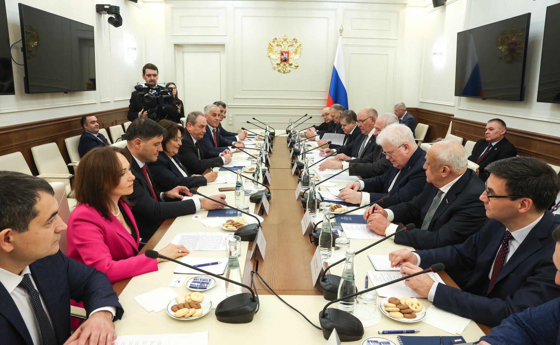 Встреча председателя Комитета Совета Федерации по обороне и безопасности Владимира Булавина и председателя Комитета Совета Федерации по международным делам Григория Карасина с Председателем Верховного Совета Приднестровской Молдавской Республики