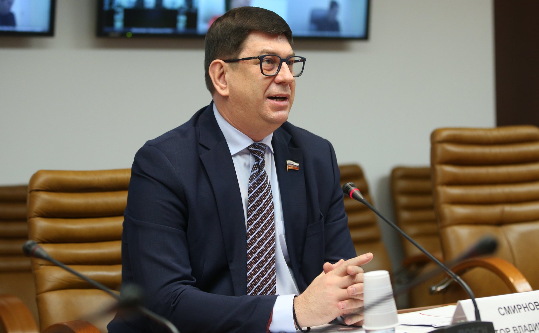 Виктор Смирнов