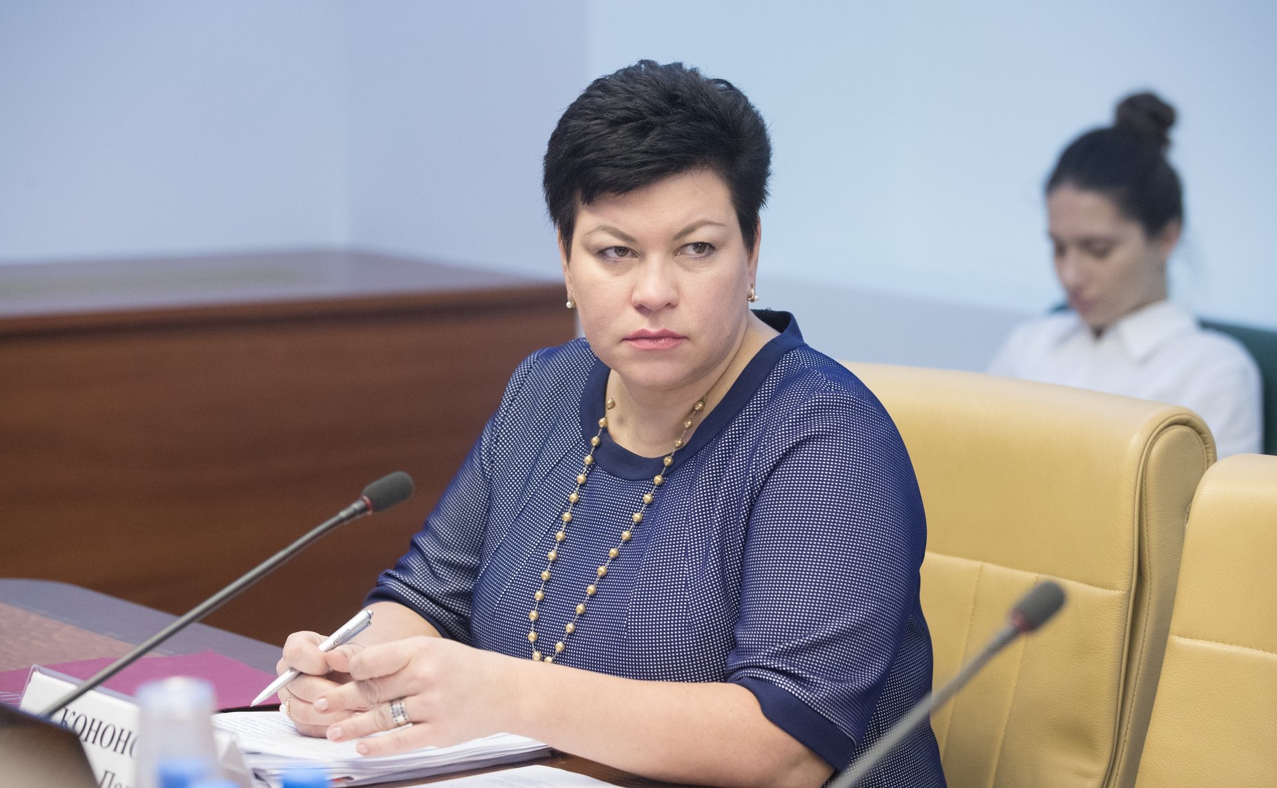 Л. Кононова