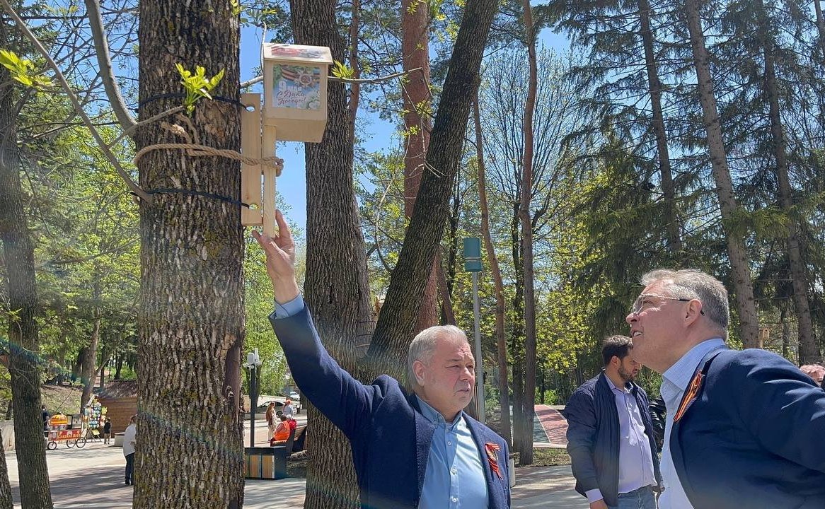 Анатолий Артамонов проверил ход строительства социальных объектов в Кисловодске
