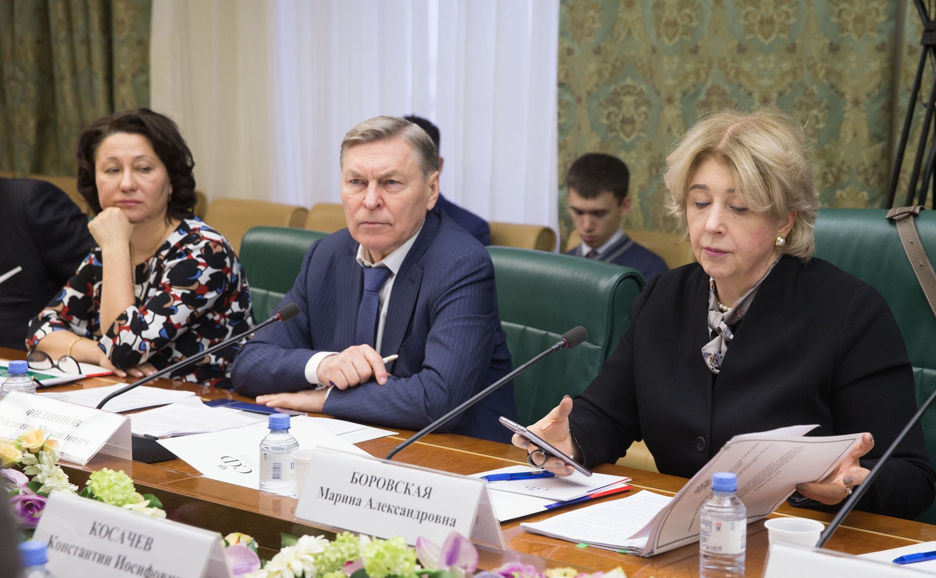 «Круглый стол», посвященный актуальным вопросам совершенствования механизмов по увеличению числа граждан, обучающихся в вузах России