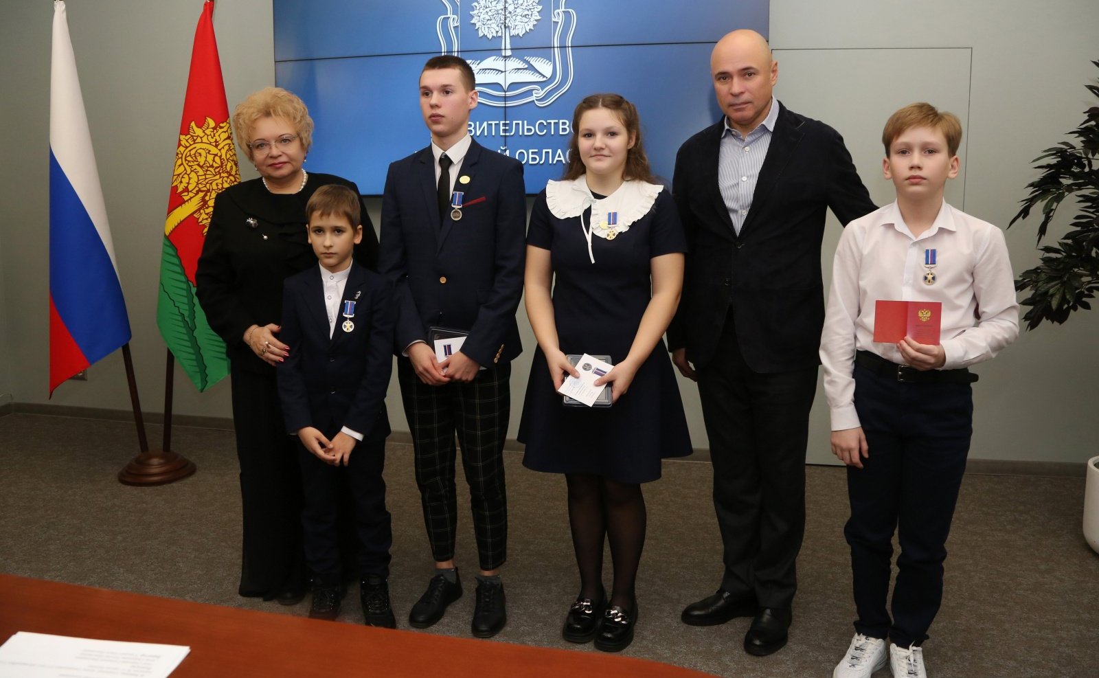 Оксана Хлякина вручила в Липецке детям-героям награды «За проявленное мужество»