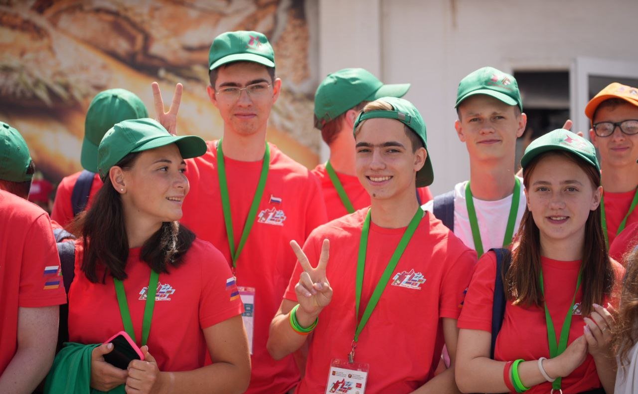 Сенаторы РФ Александр Вайнберг и Елена Писарева встретились с участниками «Поезда Памяти» в Нижнем Новгороде