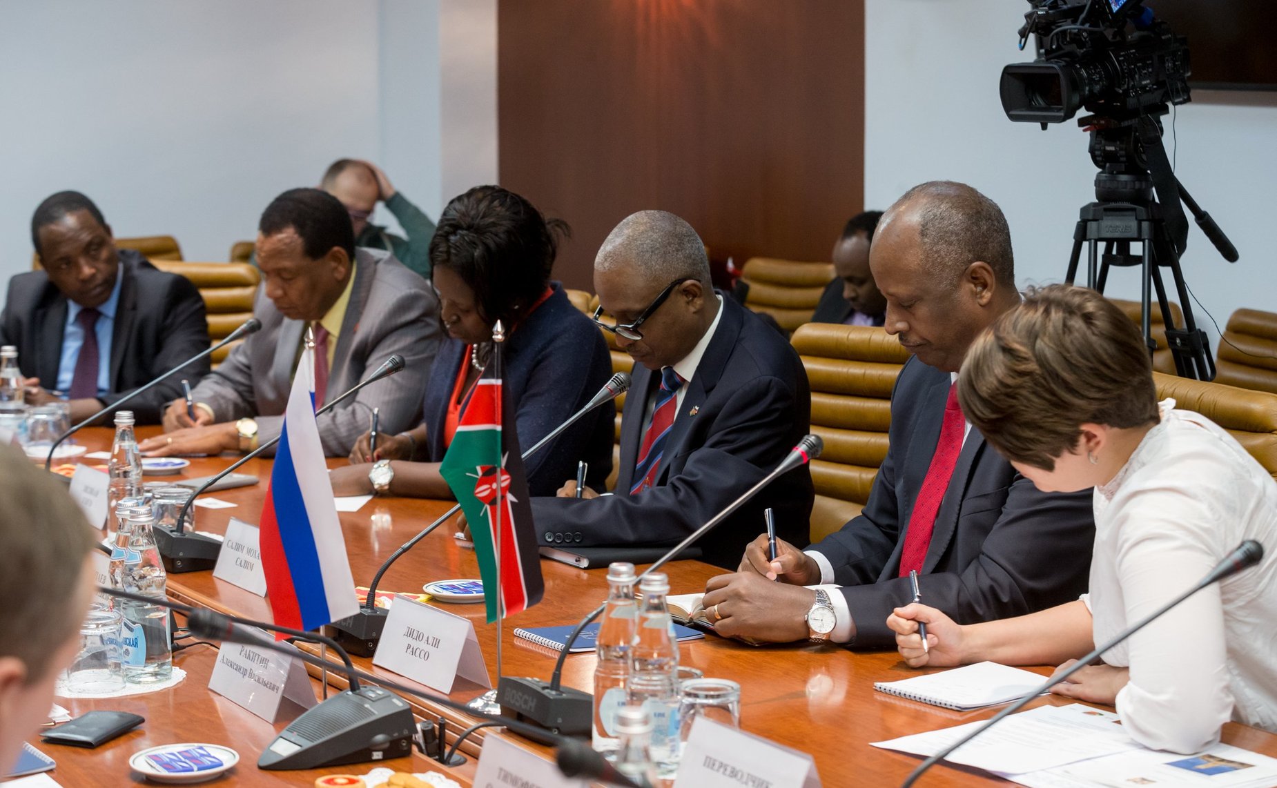 Встреча О. Тимофеевой с членом Комитета Национального собрания Кении по обороне и международным делам Дидо Али Рассо