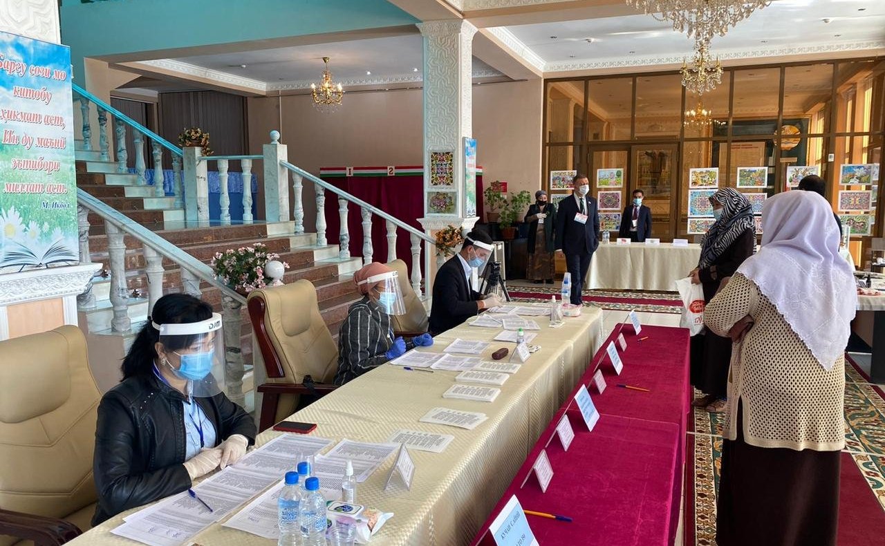 Баир Жамсуев в качестве международного наблюдателя находился с рабочим визитом в Республике Таджикистан