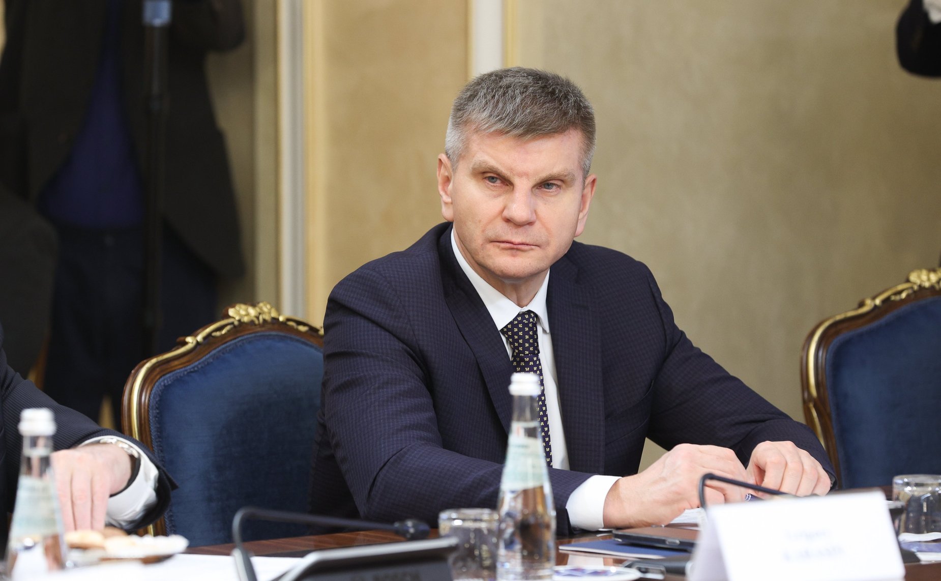 Геннадий Голов