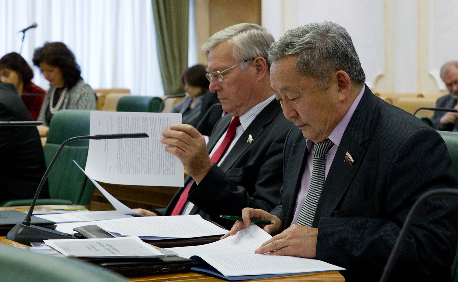 Заседание «круглого стола» на тему «Книга в духовном обиходе современников» 5