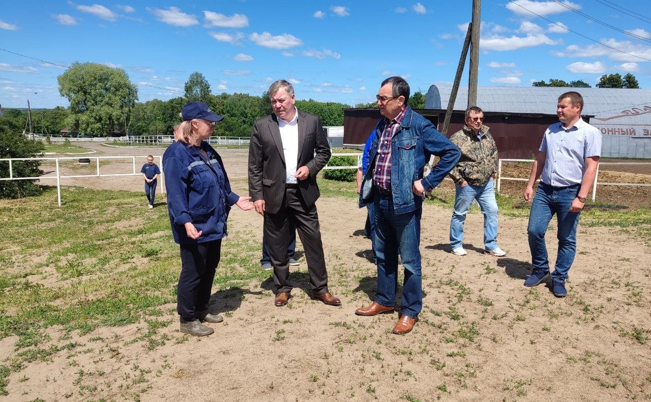Николай Федоров посетил агропредприятия Ядринского района