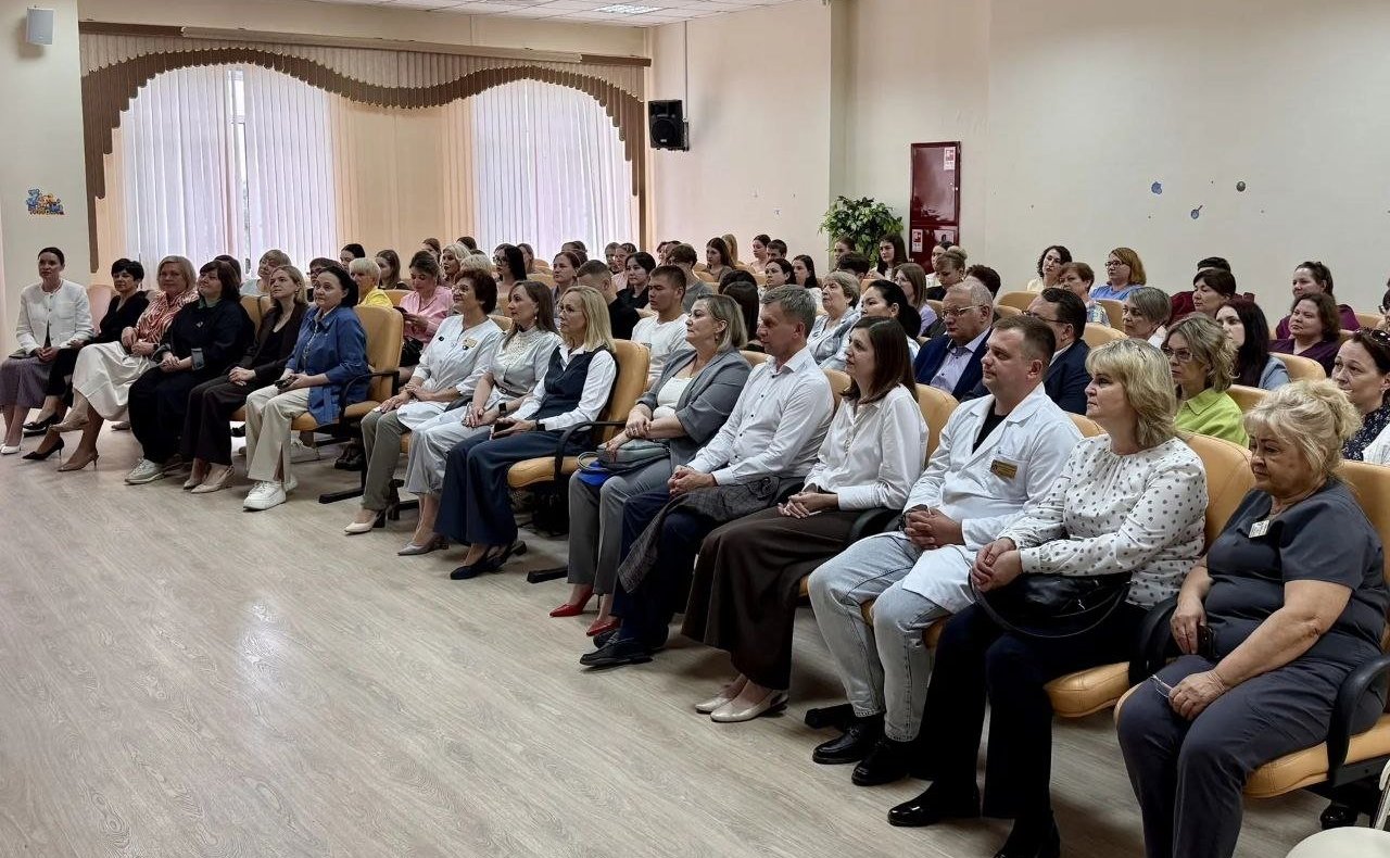 Елена Перминова выступила инициатором встречи в Кургане в рамках проекта профессионального мастерства «Служение делу»