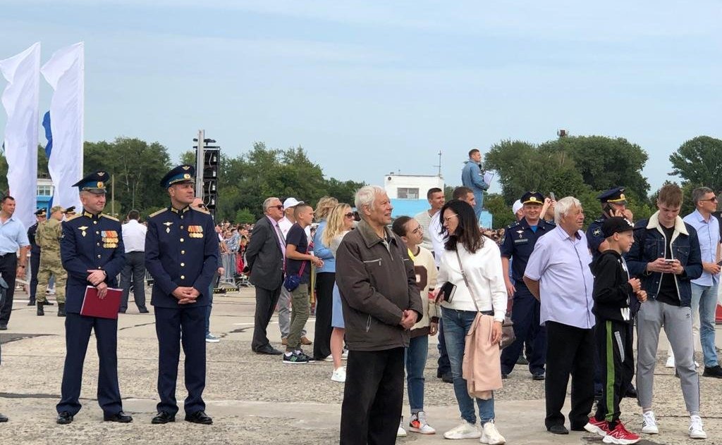 Торжественное открытие авиационного культурно — спортивного праздника