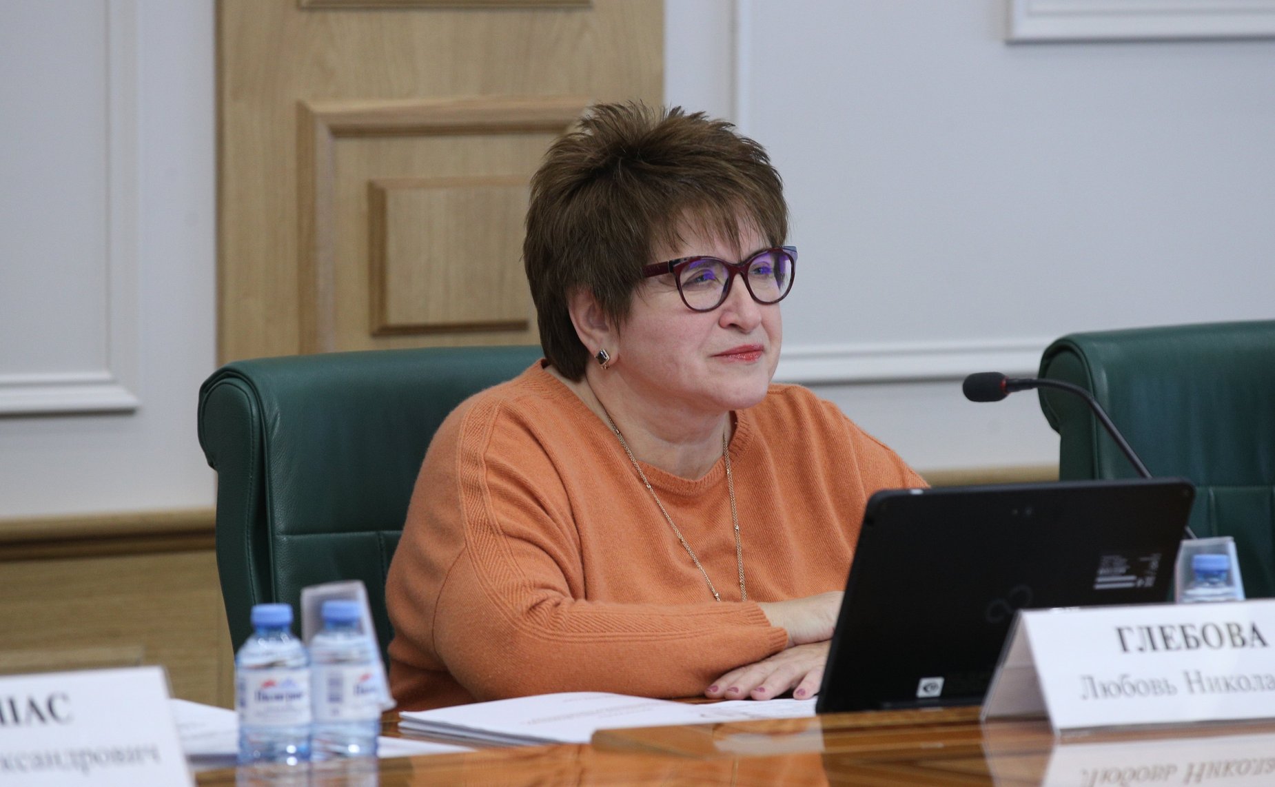 Любовь Глебова