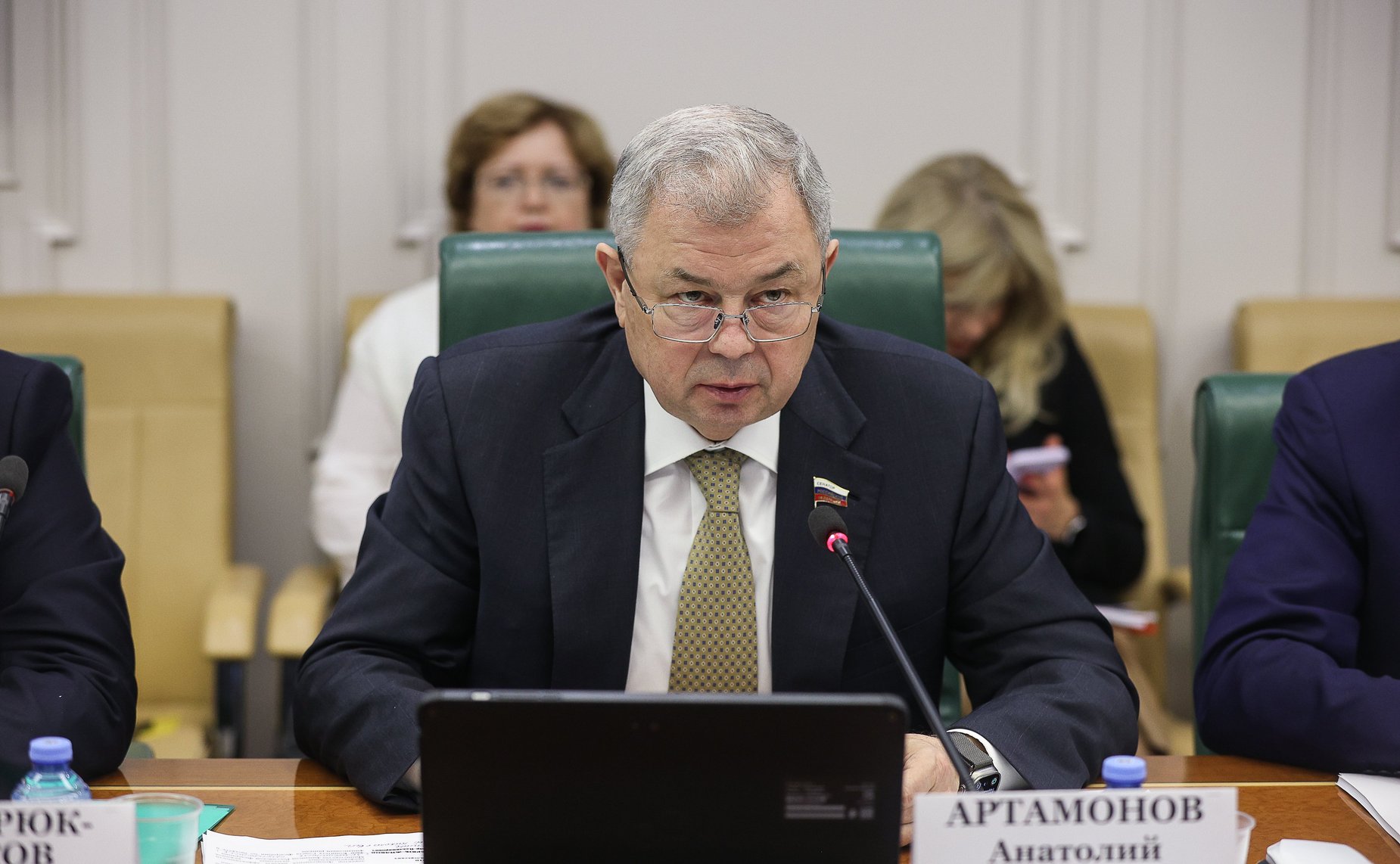 Анатолий Артамонов