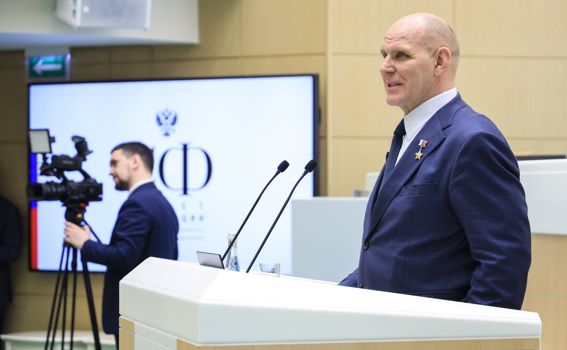 Встреча сенатора РФ Александра Карелина с детьми членов профсоюза СФ и экскурсия по зданию Совета Федерации