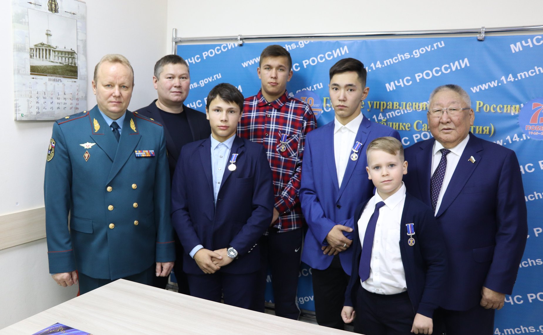 Егор Борисов вручили детям-героям памятные медали Совета Федерации «За проявленное мужество»