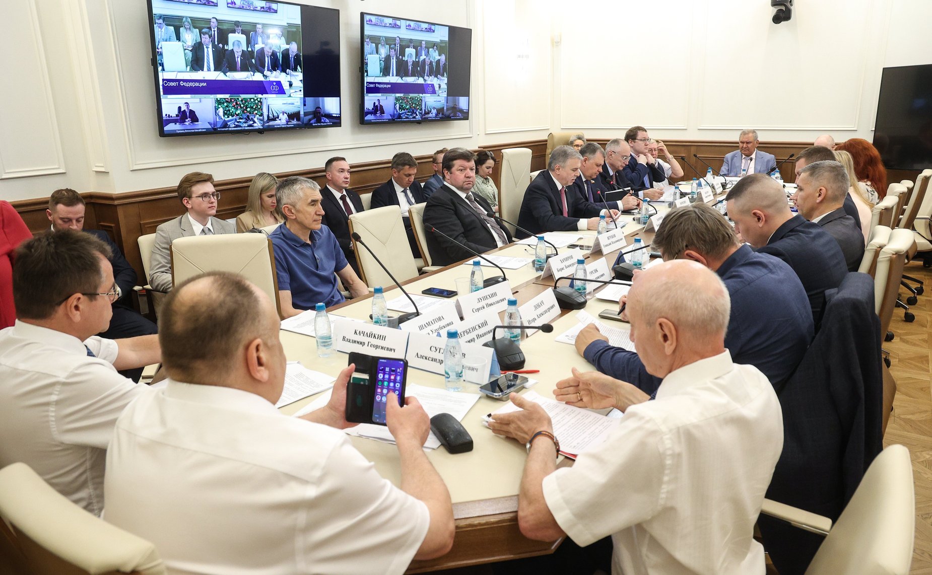 Круглый стол Комитета Совета Федерации по аграрно-продовольственной политике и природопользованию «Актуальные вопросы развития селекции и семеноводства в РФ и реализации Федеральной научно-технической программы развития сельского хозяйства на 2017–2030г.»