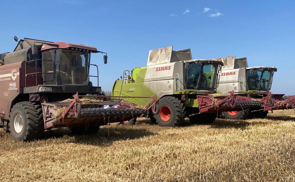 Олег Алексеев в рамках работы в регионе посетил крестьянско-фермерское хозяйство в Энгельсском районе