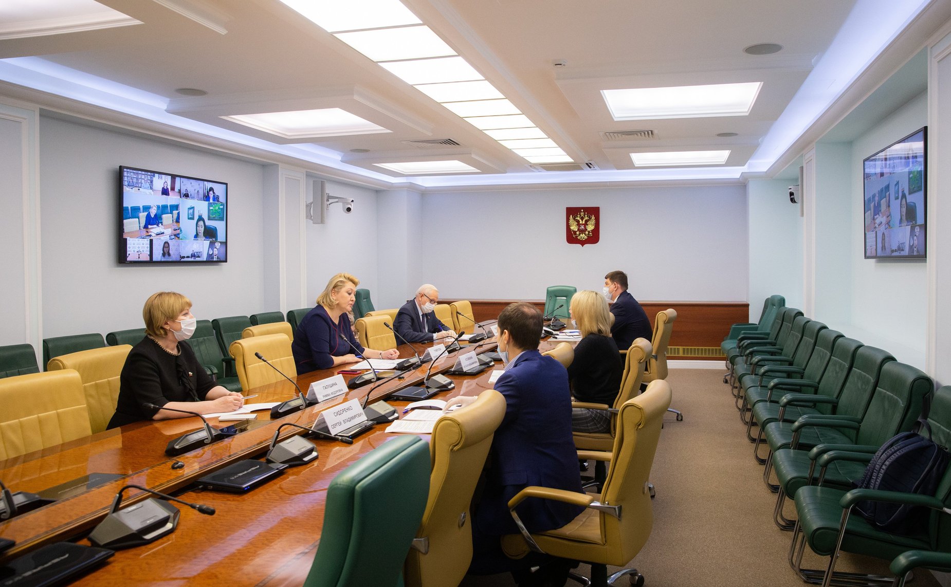 Видеоконференция Комитета СФ по науке, образованию и культуре с представителями субъектов РФ