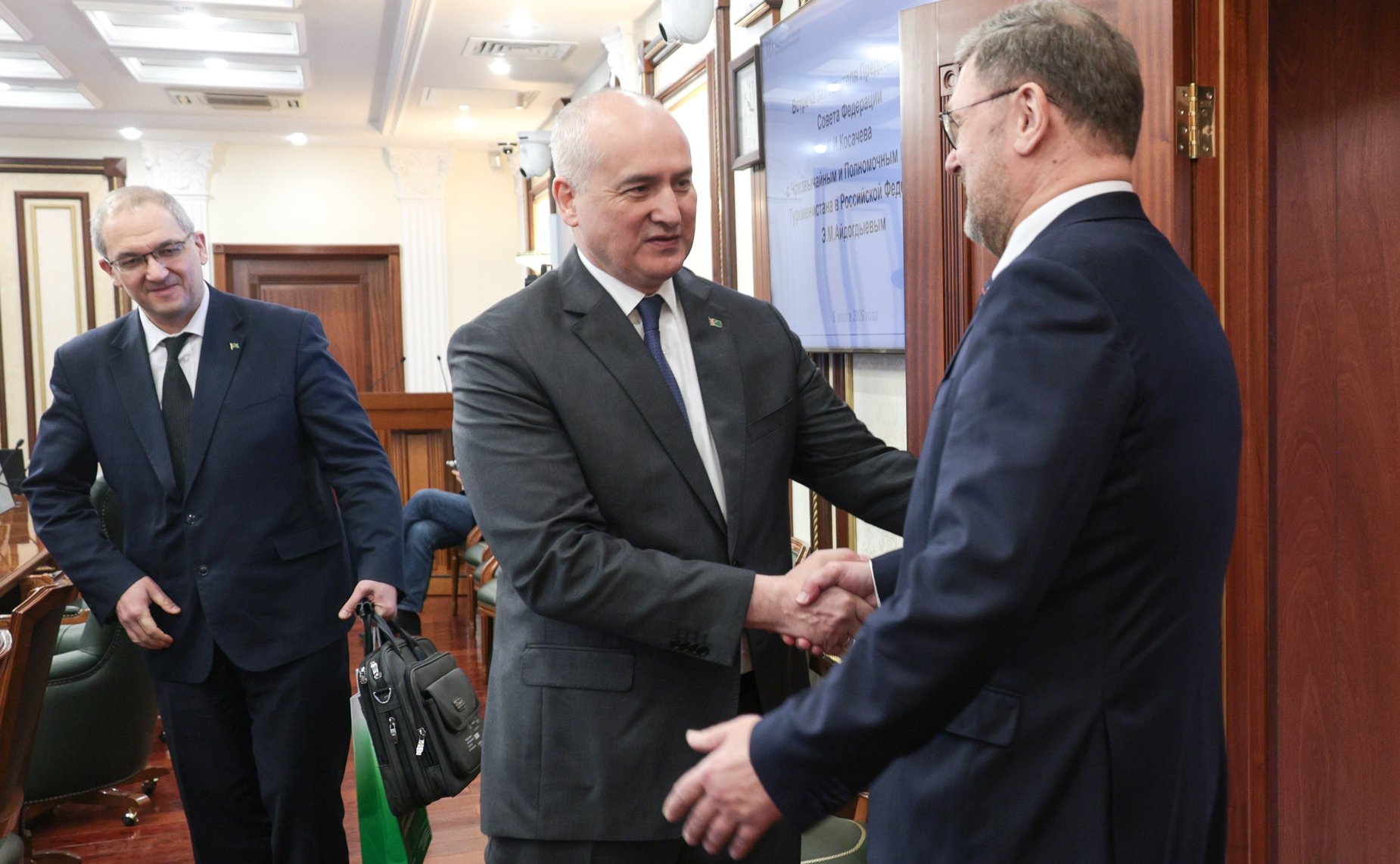 Встреча заместителя Председателя Совета Федерации Константина Косачева с Чрезвычайным и Полномочным Послом Туркменистана в Российской Федерации Эсеном Айдогдыевым