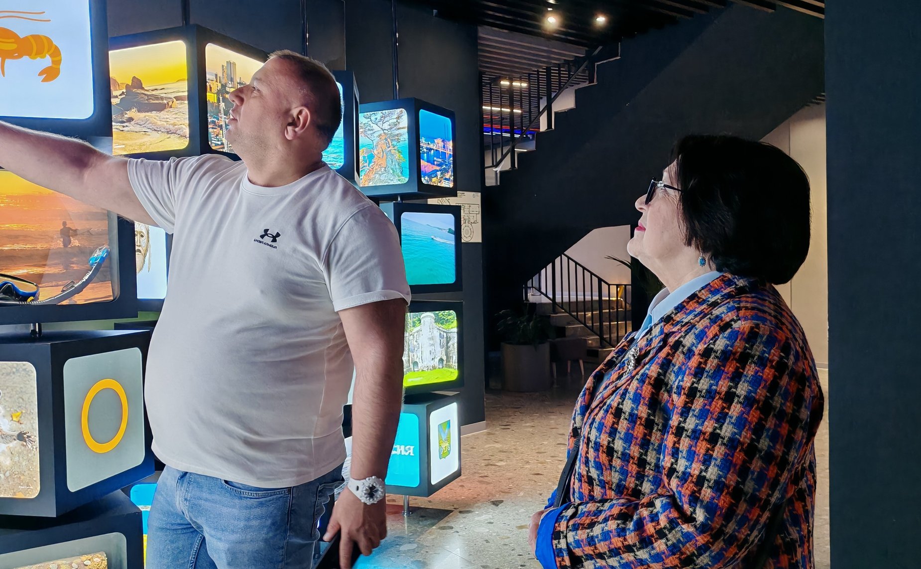 Людмила Талабаева в ходе рабочей поездки во Владивосток посетила Национальный центр «Россия»