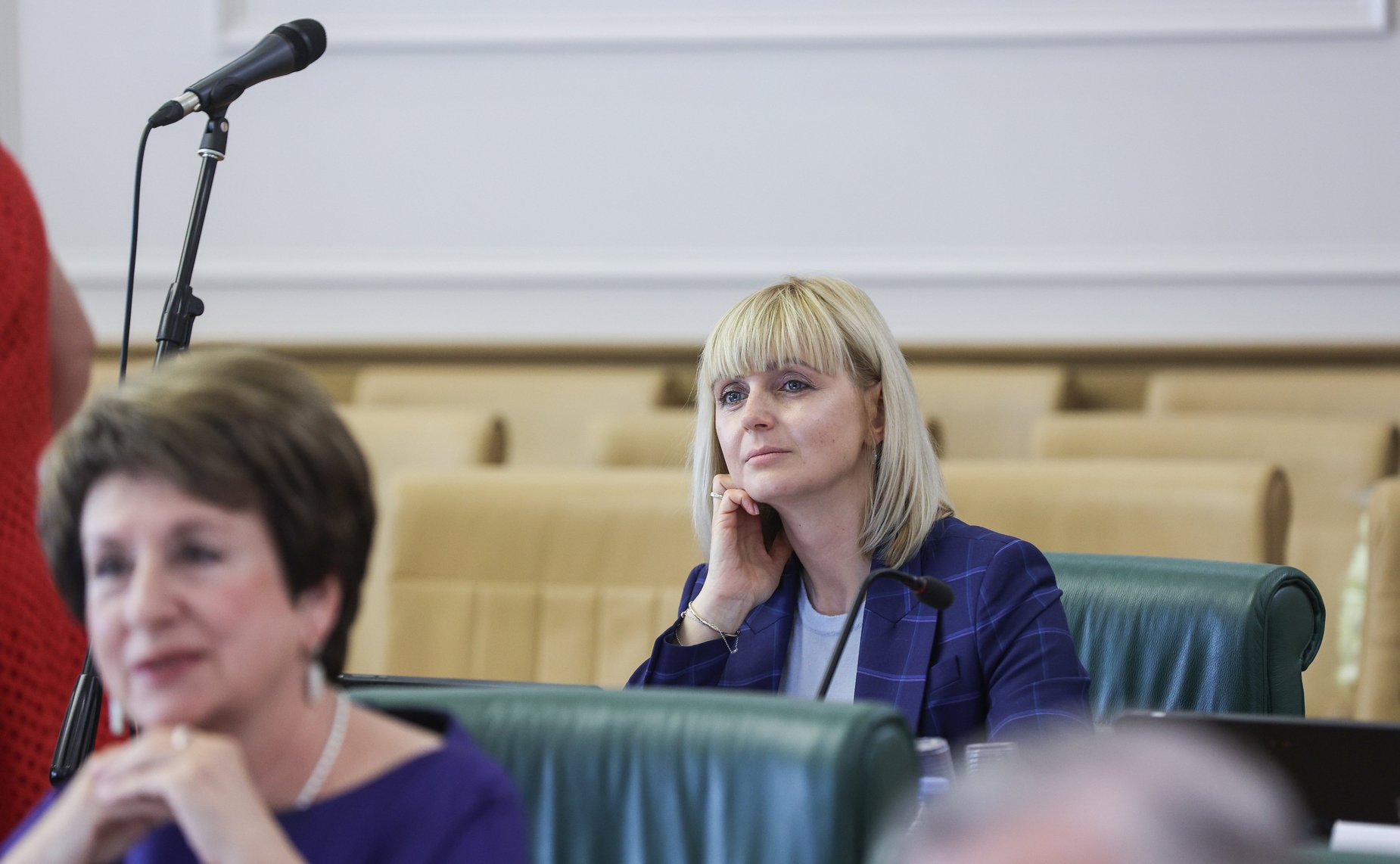 Расширенное заседание Комитета СФ по социальной политике в рамках подготовки «правительственного часа» по вопросу «О реализации государственной социальной политики в условиях новых вызовов»