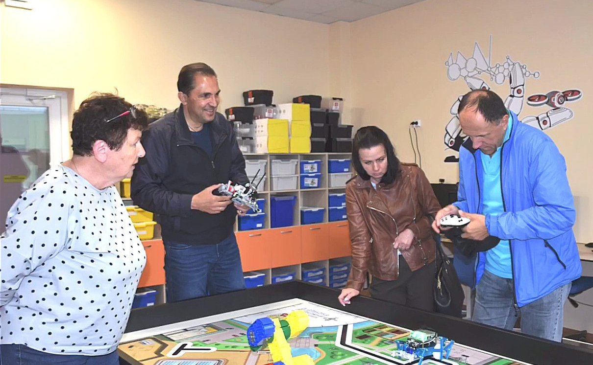 Андрей Хапочкин в рамках поездки в регион проконтролировал ход выполнения целевых программ в отдаленных районах