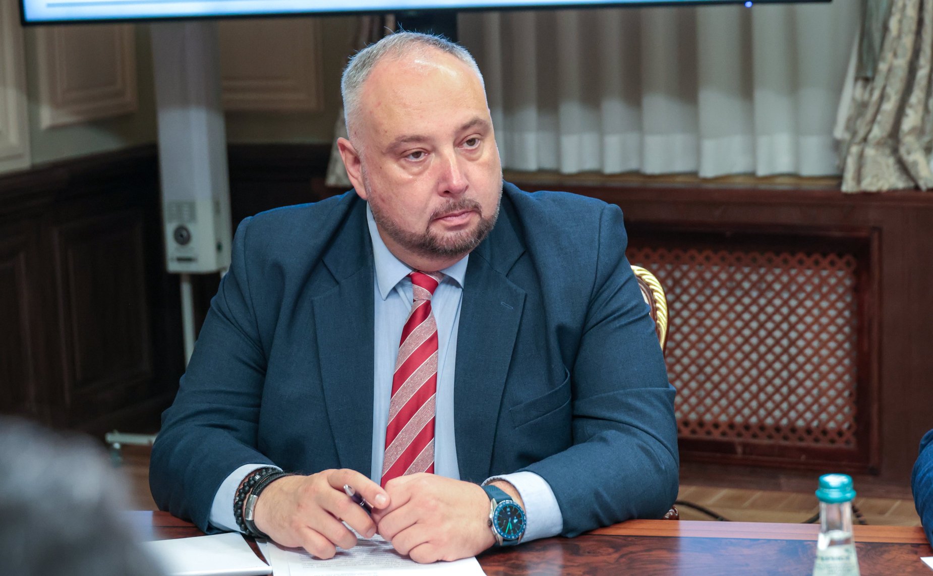 Встреча первого заместителя председателя Комитета СФ по международным делам Владимира Джабарова с руководителем группы содействия развитию корейско-российской дружбы в Верховном народном собрании КНДР Ли Чхолем