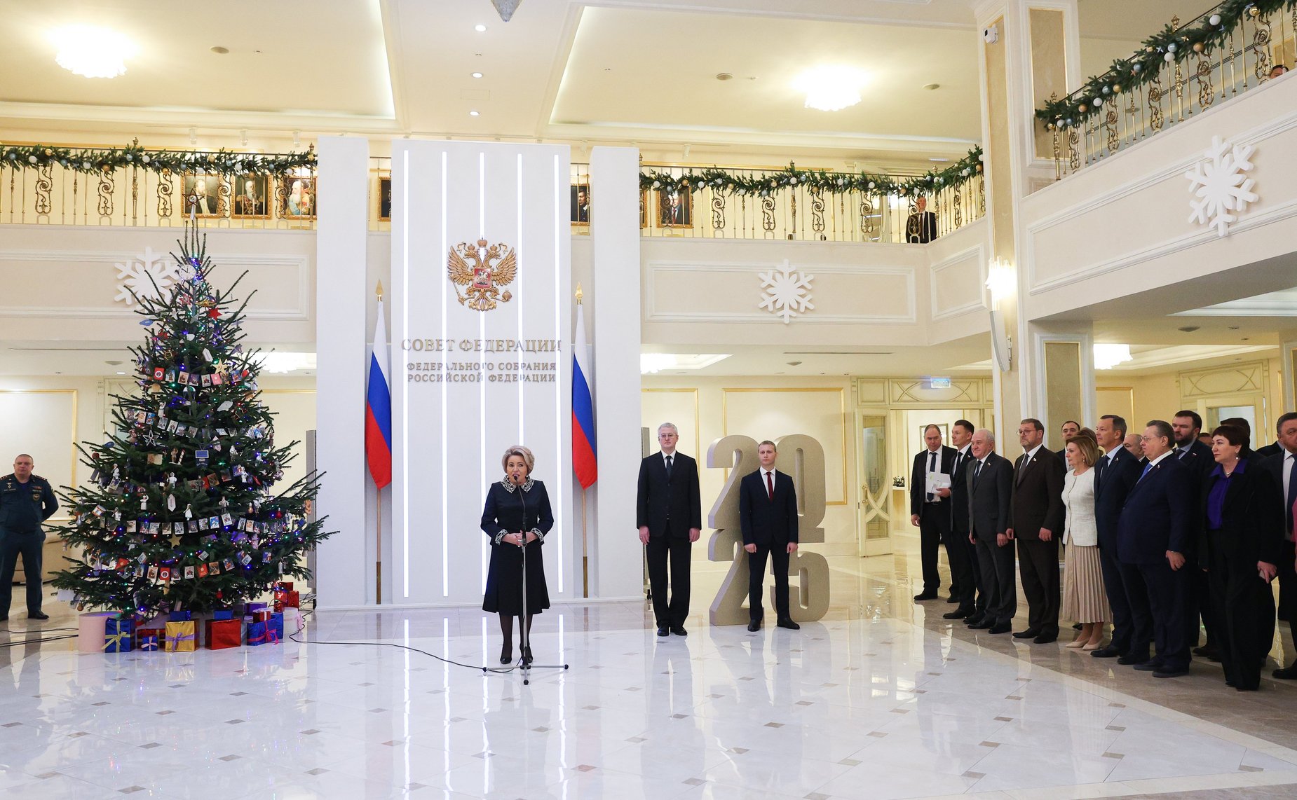 В Совете Федерации открылась выставка, приуроченная к 170-летию Петропавловской обороны