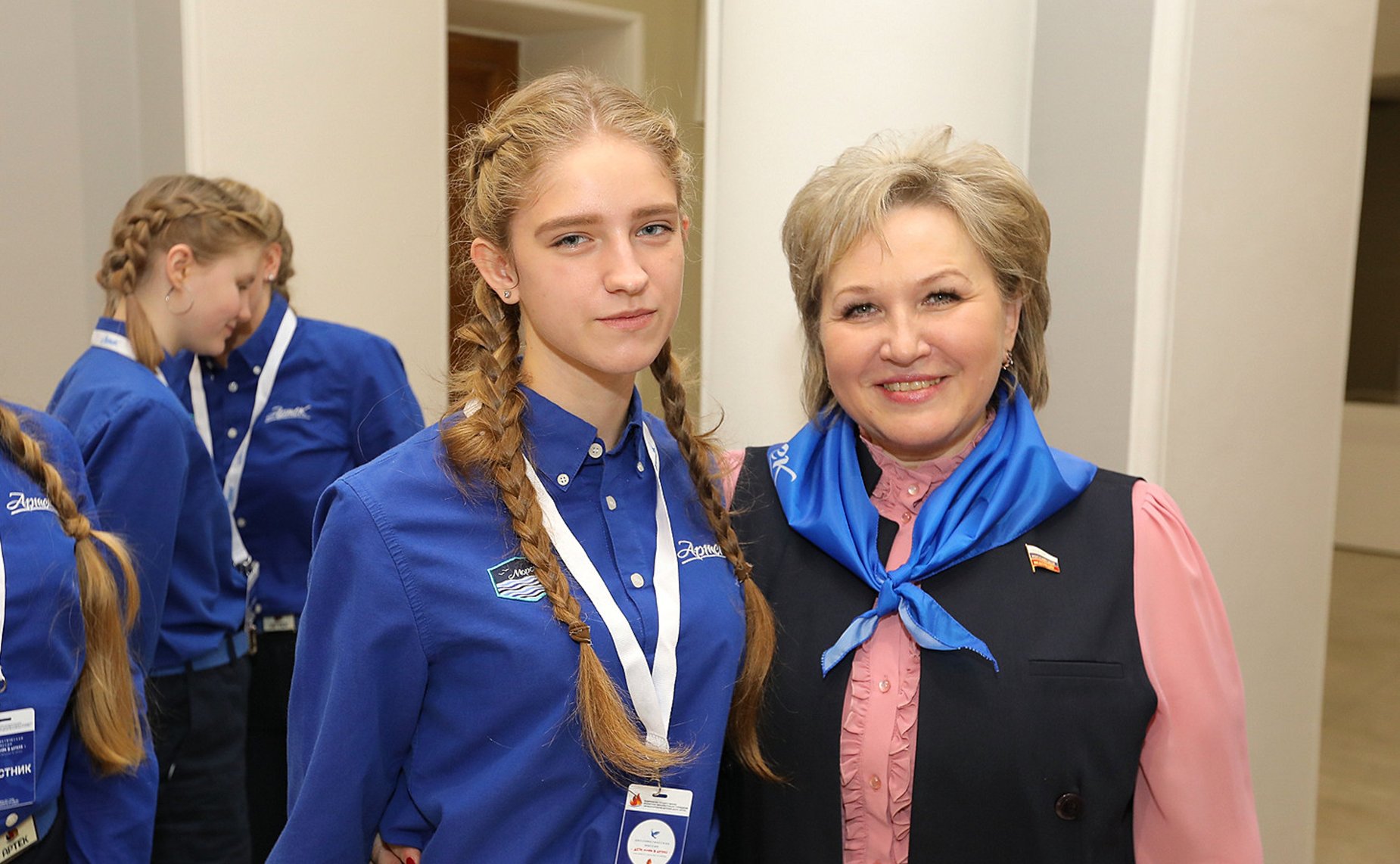 Елена Писарева провела встречу с артековцами