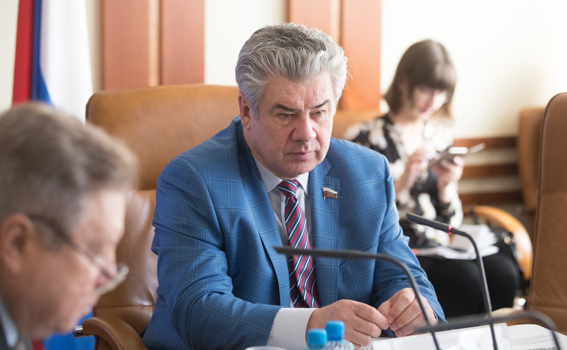 В. Бондарев