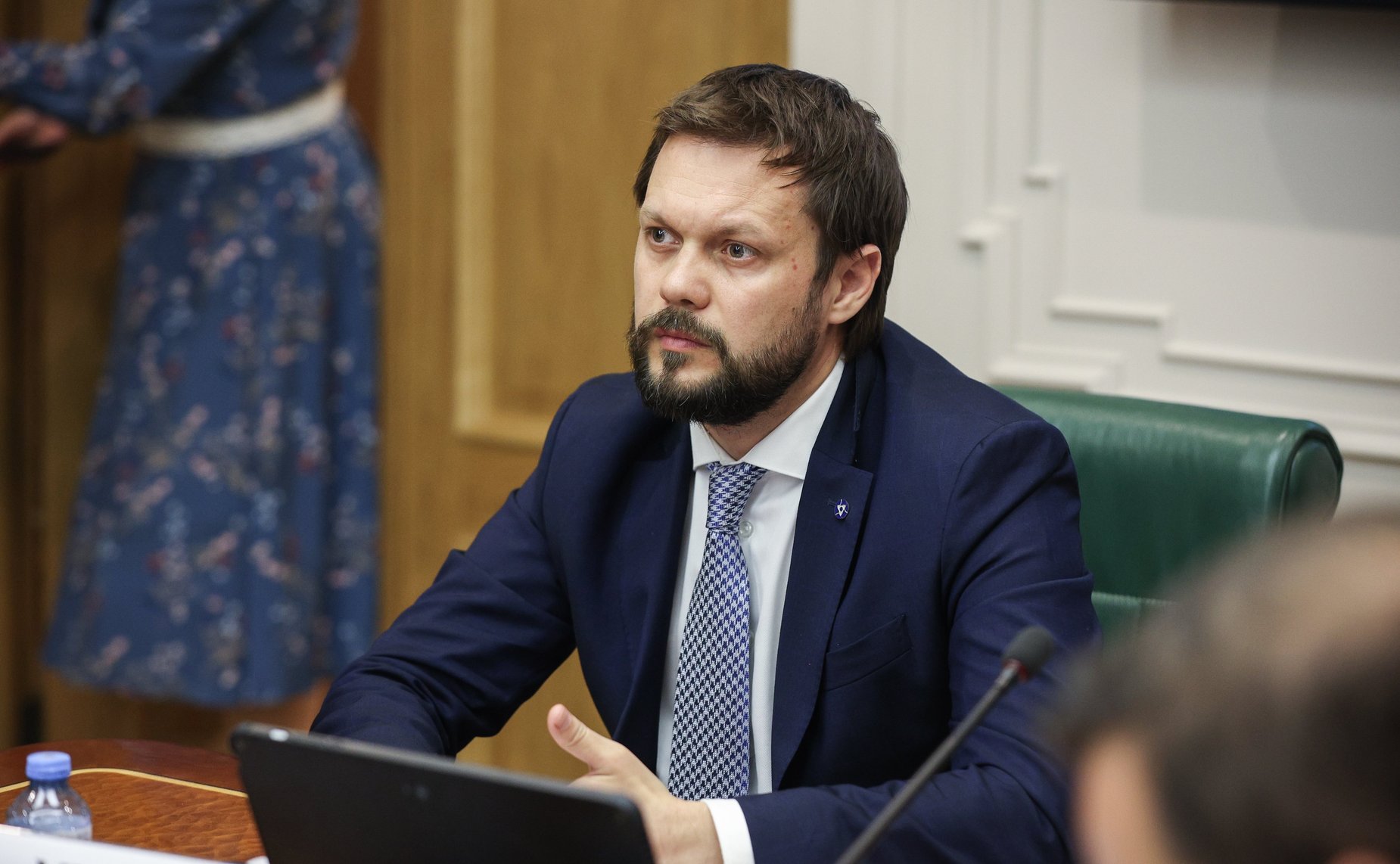 Круглый стол Комитета Совета Федерации по экономической политике на тему «О мерах по развитию использования электротранспортных средств и созданию необходимой инфраструктуры»