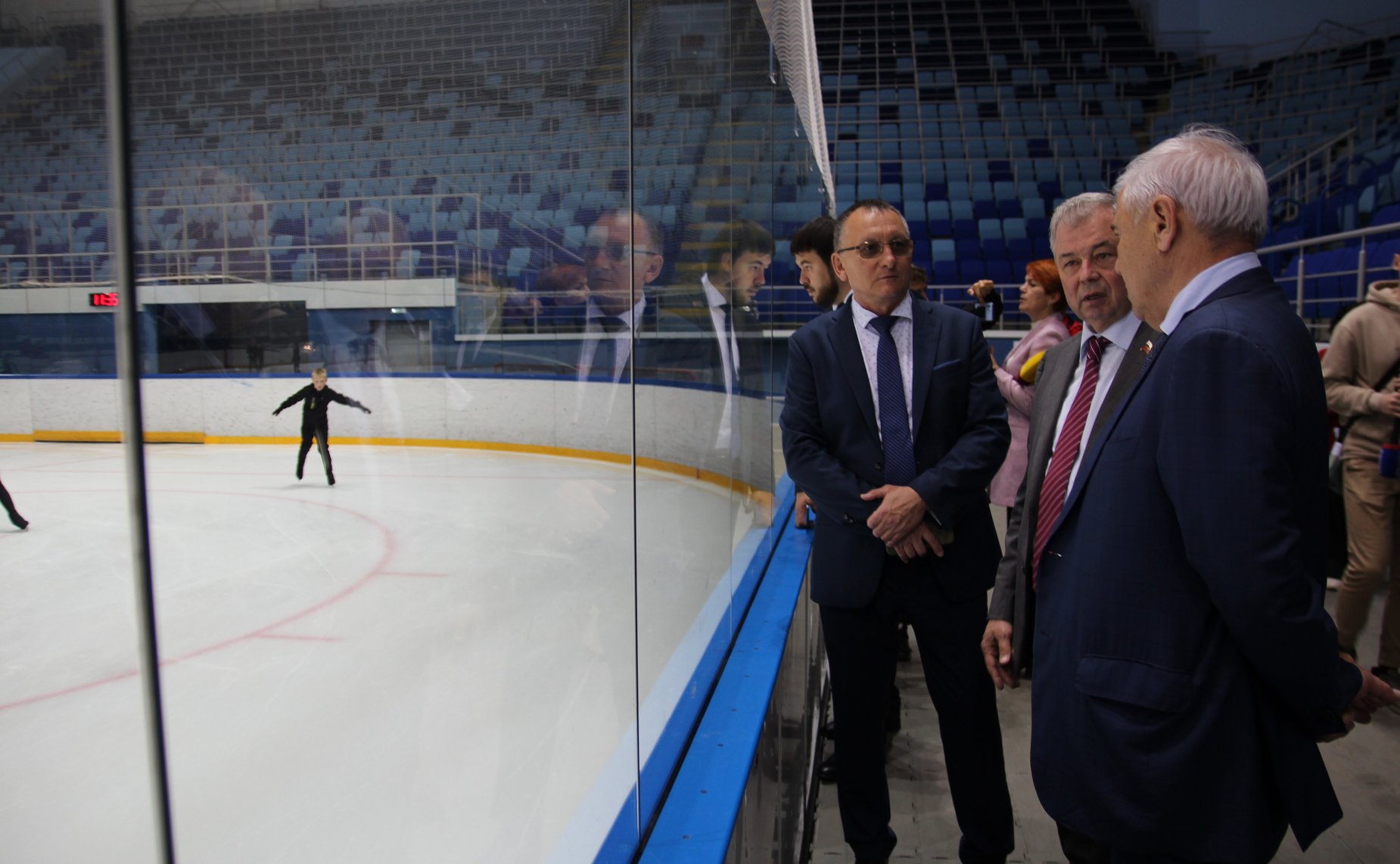 Анатолий Артамонов в рамках рабочей поездки в Чувашскую Республику посетил ряд объектов, обсудил планы по дальнейшему развитию социальной сферы в регионе