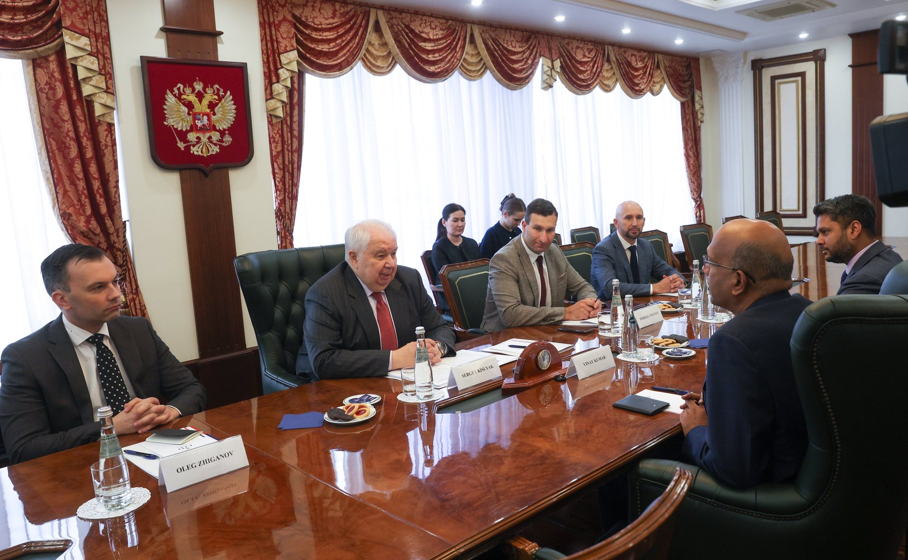 Встреча первого заместителя председателя Комитета СФ по международным делам Сергея Кисляка с Чрезвычайным и Полномочным Послом Республики Индии Винай Кумаром
