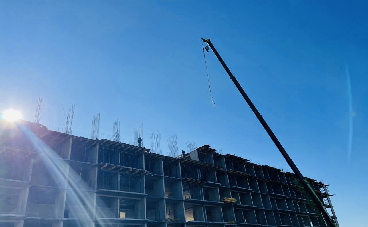 Игорь Кастюкевич посетил строительную площадку в Скадовске, где происходит комплексная застройка