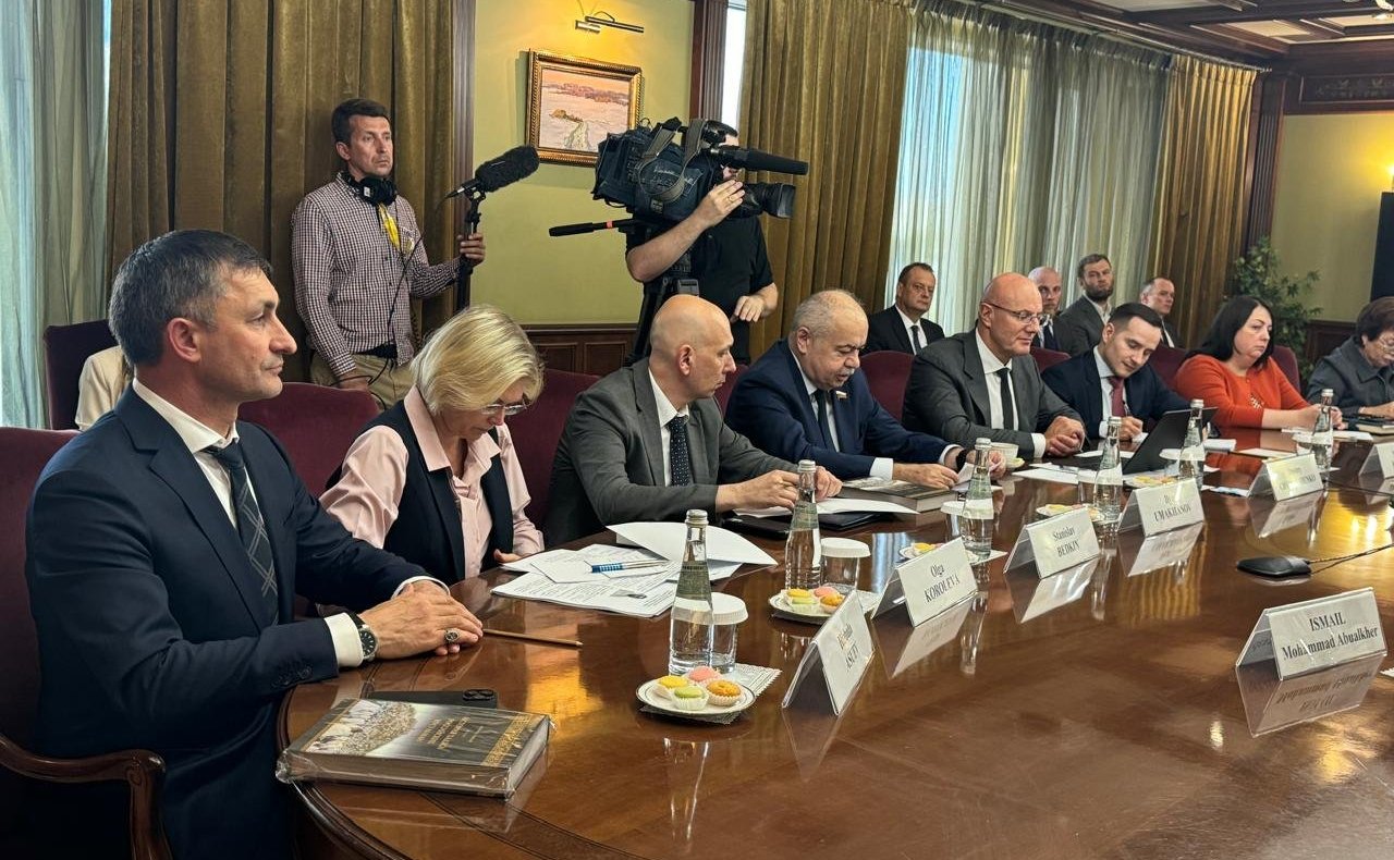 Ильяс Умаханов принял участие во встрече заместителя Председателя Правительства РФ Дмитрия Чернышенко с Министром по делам хаджа и умры Королевства Саудовская Аравия Тауфиком бен Фаузаном ар-Рабиа