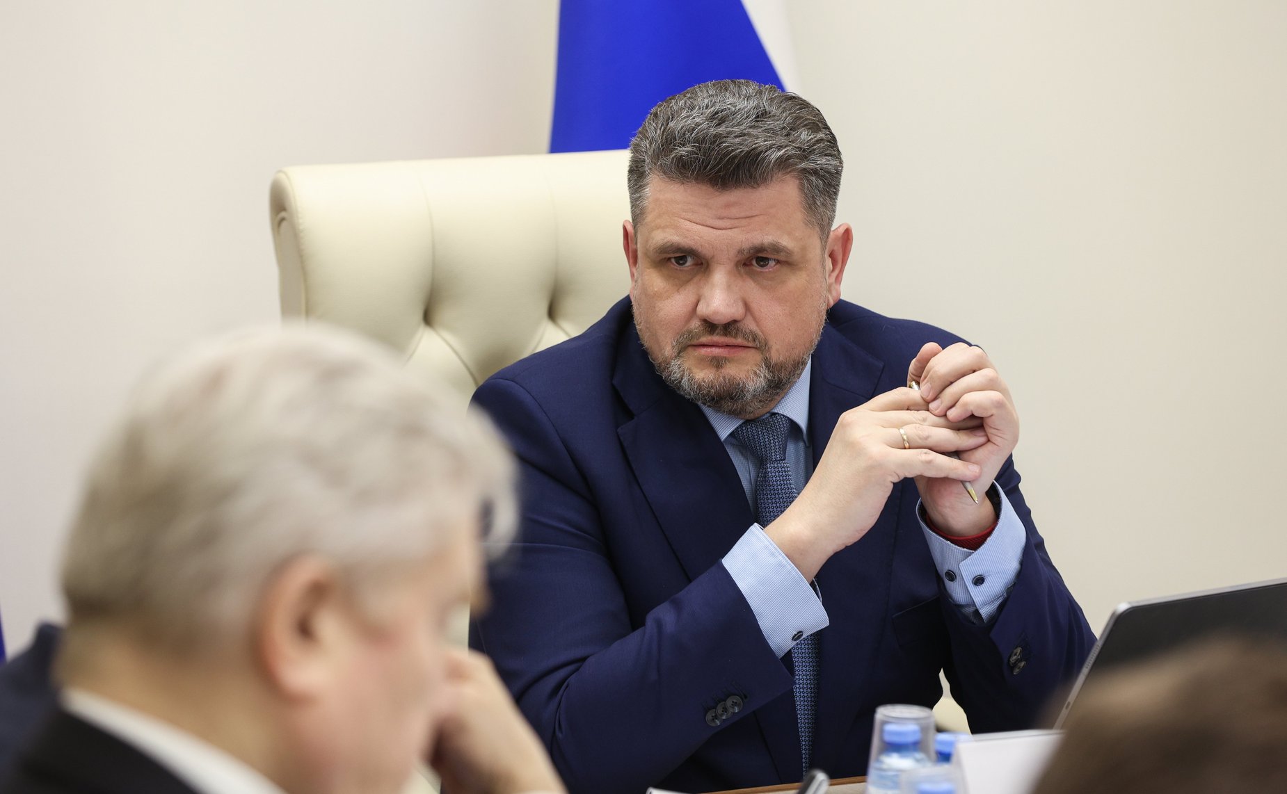 Круглый стол на тему «Совершенствование механизмов государственного регулирования деятельности геологоразведочных юниорных компаний и стимулирование их развития»